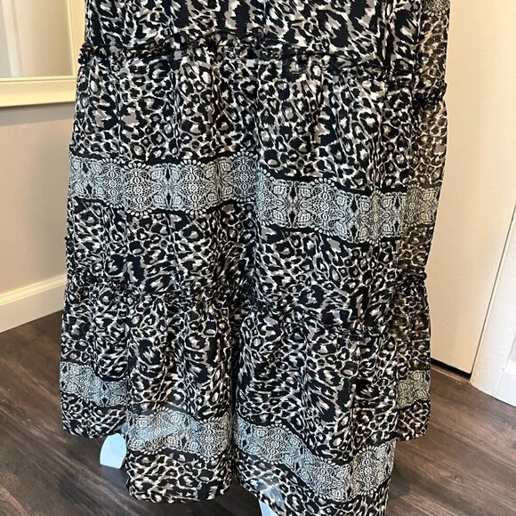 Cassee's Black Gray Animal Print Ruffle bottom Maxi Dress, Size Medium - Picture 6 of 15